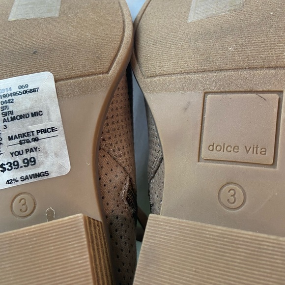 Dolce Vida Almond Mac, neutral tan booties,ankle boots  SZ  3   US 5.5 - Picture 5 of 6